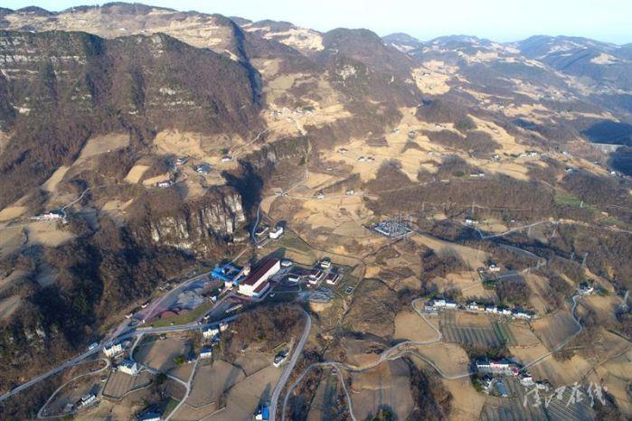 8、火燒坪鄉(xiāng)地貌航拍（郭寒 攝）